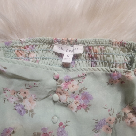 Blu Pepper Peasant Blouse - Picture 3 of 3